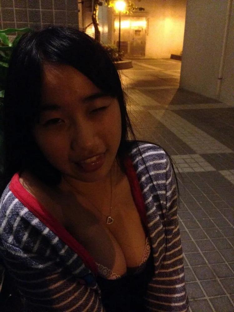 25P Busty model