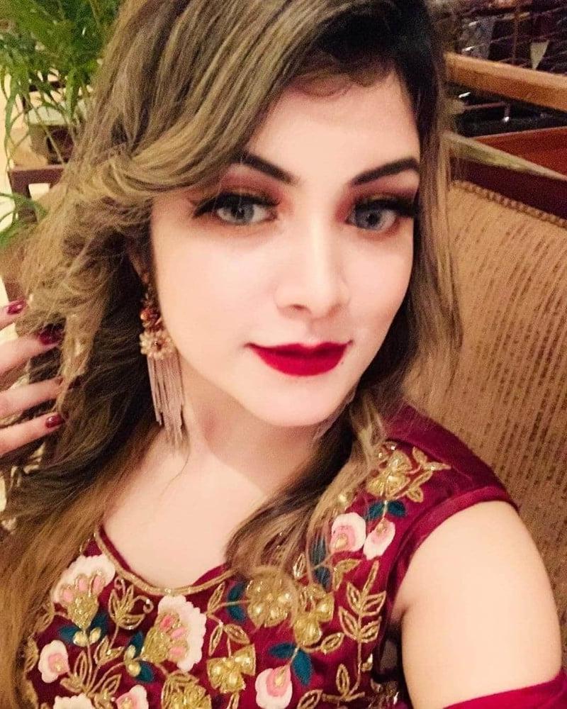 20P Pakistani girl sarika