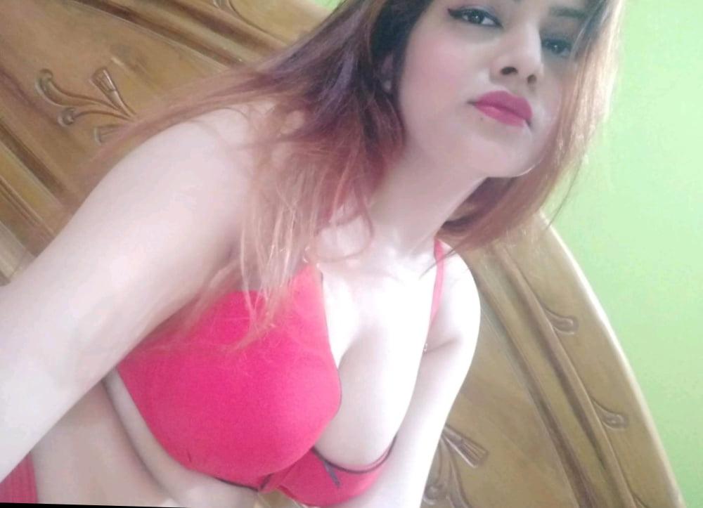20P Pakistani girl sarika