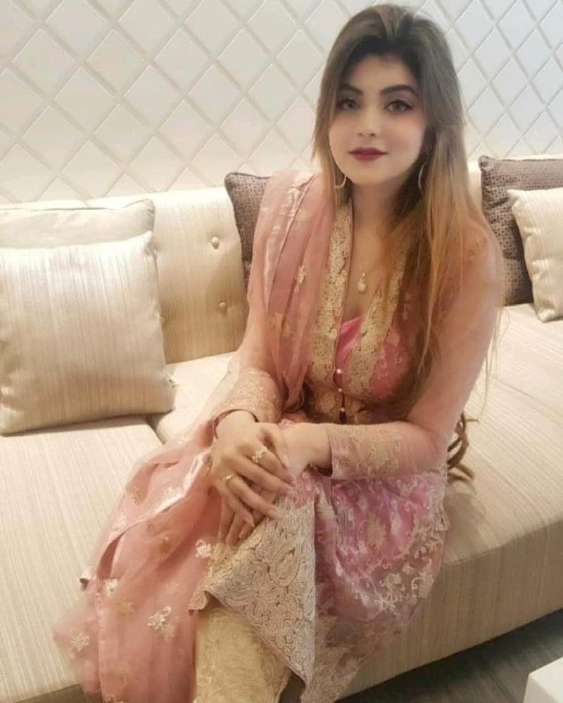 20P Pakistani girl sarika