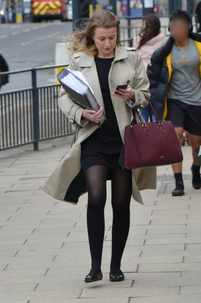 20P Street Pantyhose - Real Life UK Slags
