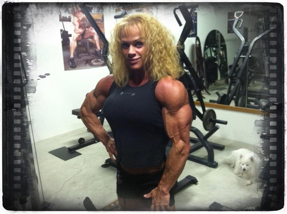 25P Little Muscle Vixen Cathy Lefrancois!
