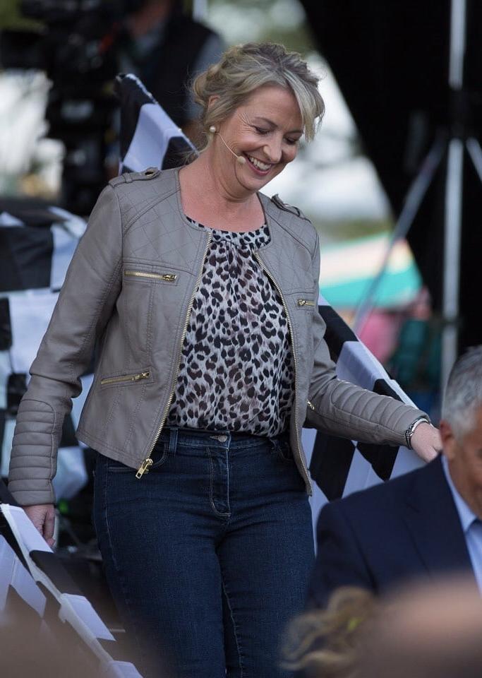 25P Busty Fuckable MILF GILF Carol Kirkwood Wank Bank