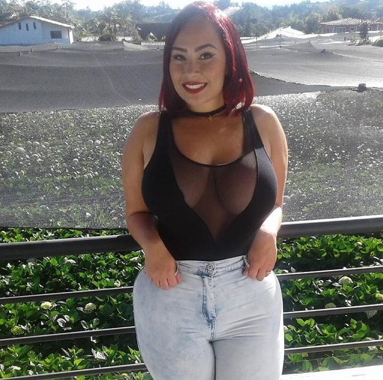 6P Busty BBW Amateur 23