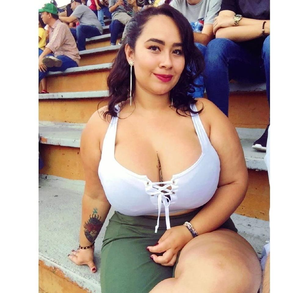 6P Busty BBW Amateur 23