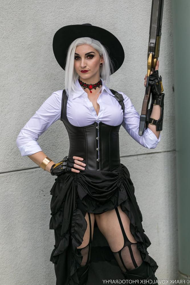 25P Cosplay Cunt in Pantyhose