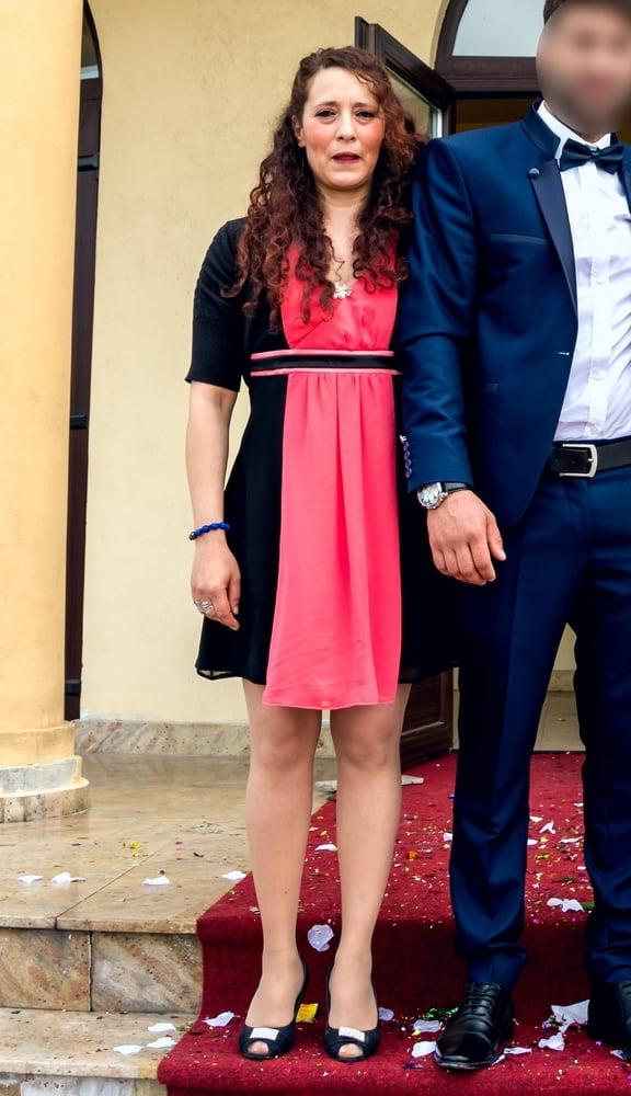 25P Romanian Wedding Pantyhose - Guests