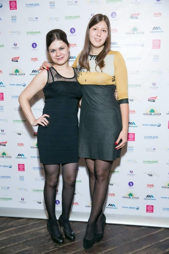 25P sexy females in tights pantyhose nylons 89