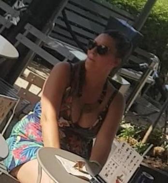 23P sexy girl with high heels mini skirt and big tits suck