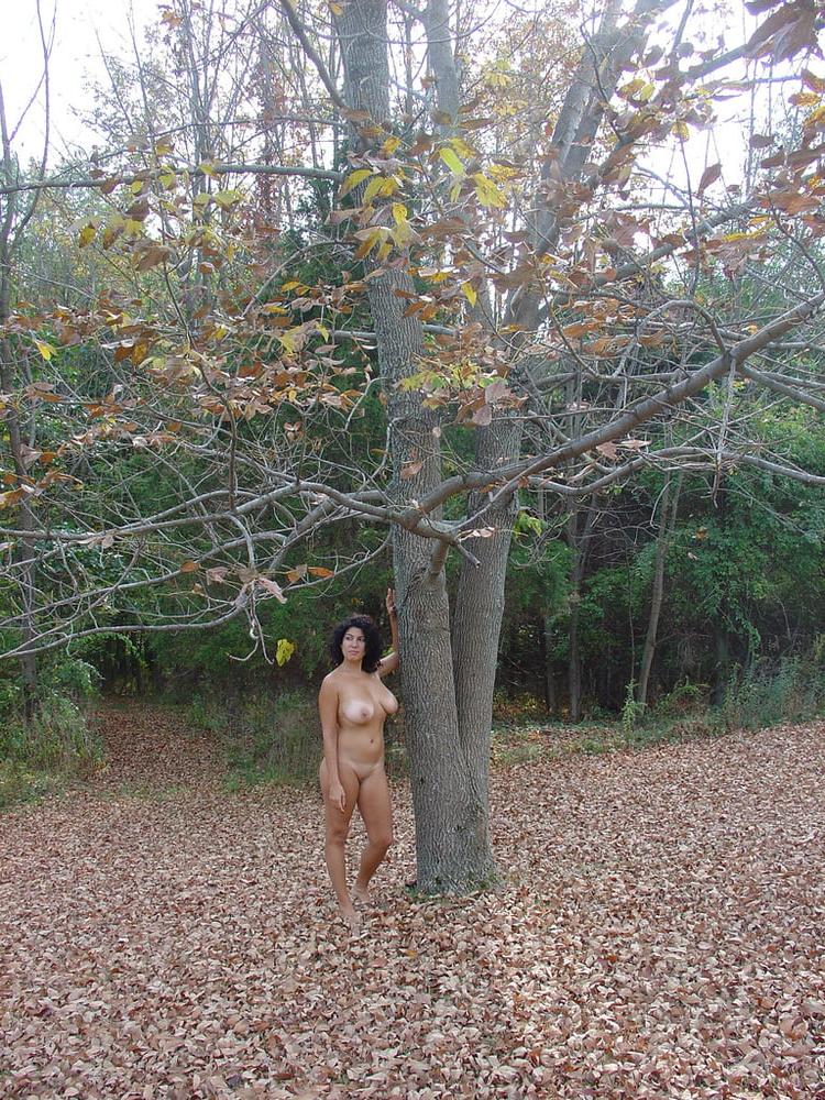 25P Busty Swinger Hotwife