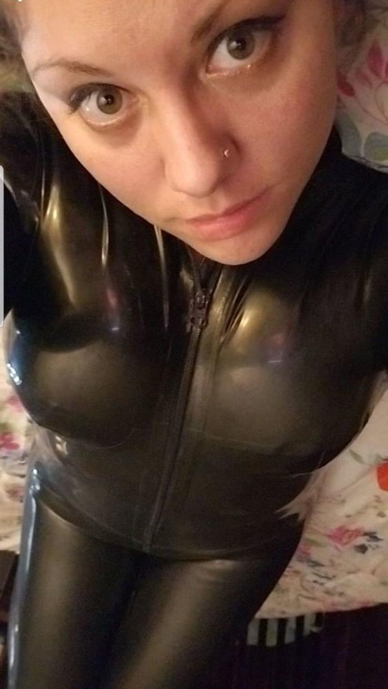 25P Julie 24 sub slut Arizona US