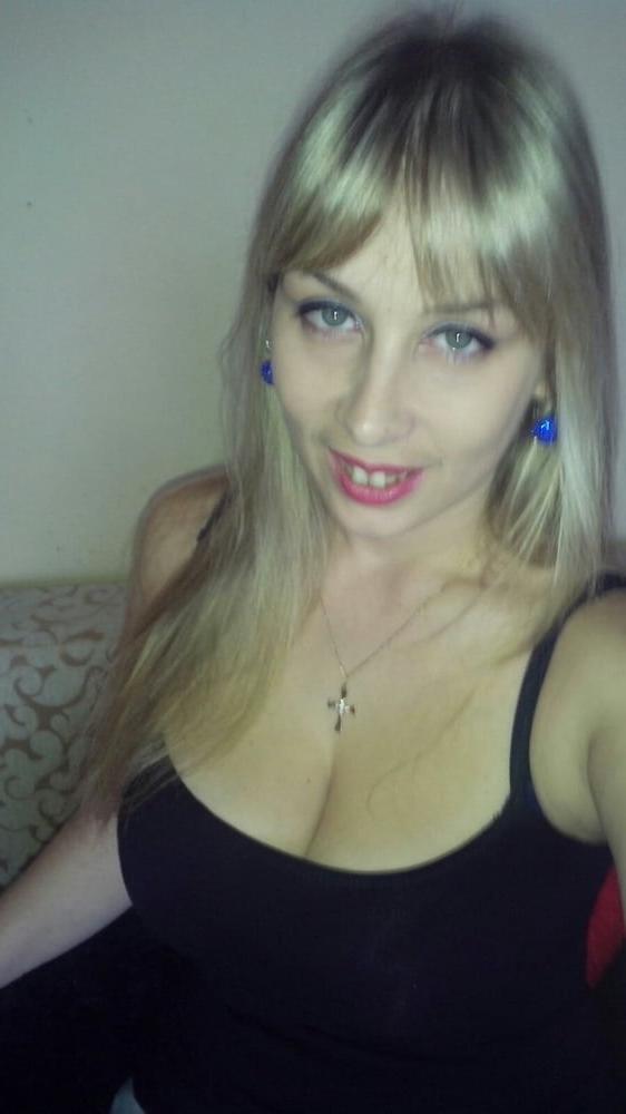 21P Busty Russian Woman 34