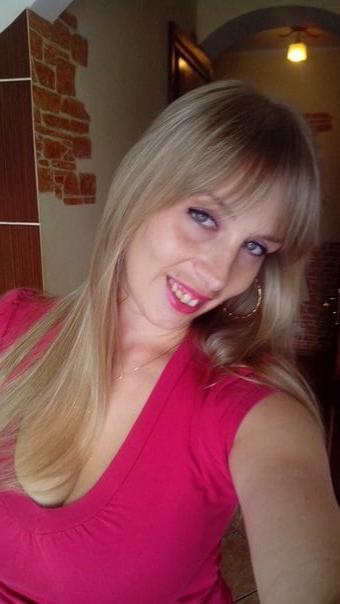 21P Busty Russian Woman 34