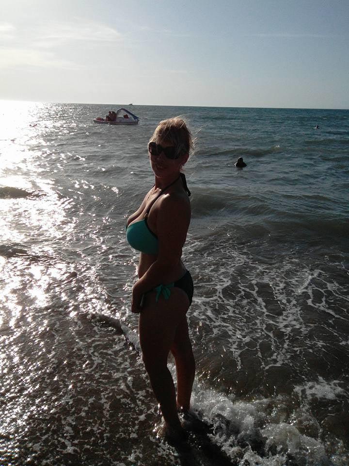 21P Busty Russian Woman 34