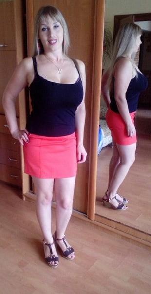 21P Busty Russian Woman 34