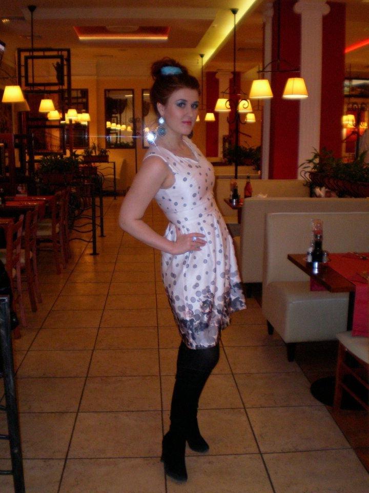 25P sexy females in tights pantyhose nylons 87