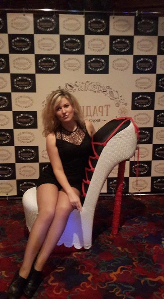 25P sexy females in tights pantyhose nylons 87