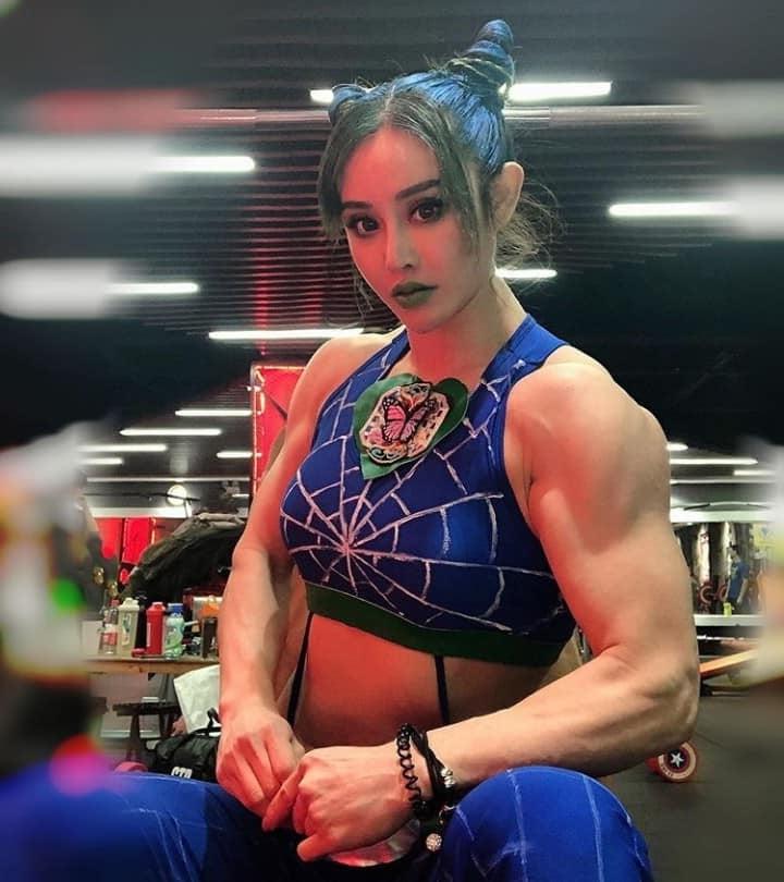 17P Yuan Herong - Jolyne Kujo Cosplay Gallery