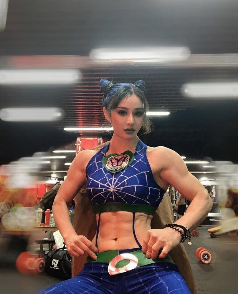 17P Yuan Herong - Jolyne Kujo Cosplay Gallery