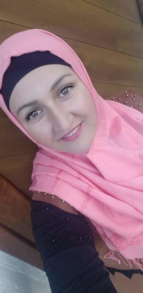 25P Turbanli Fatme busty hijab slut