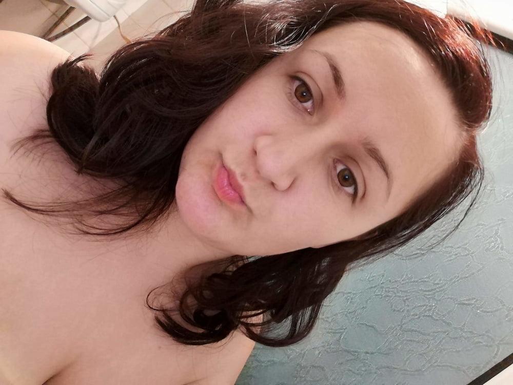 25P Turbanli Fatme busty hijab slut