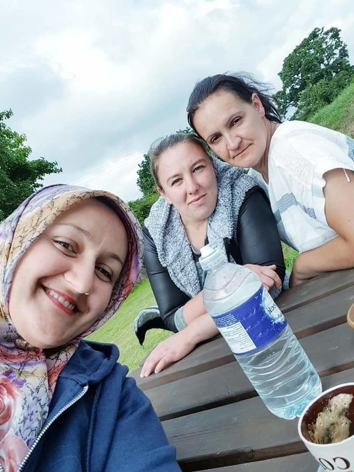 25P Turbanli Fatme busty hijab slut