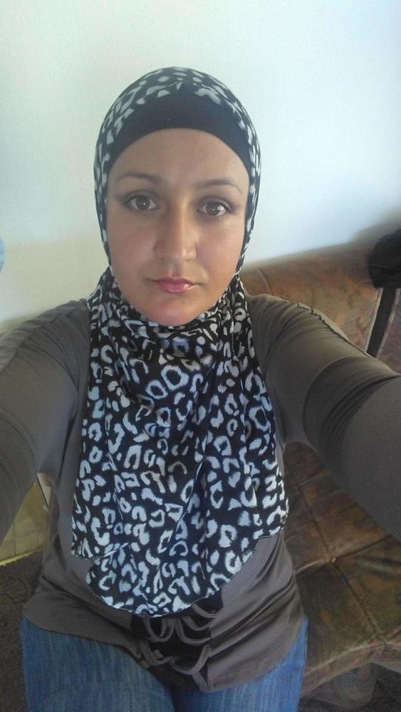 25P Turbanli Fatme busty hijab slut