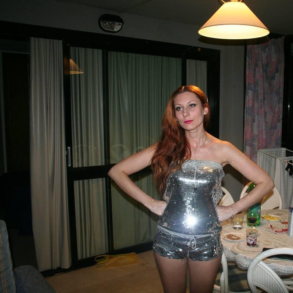 25P sexy females in tights pantyhose nylons 86
