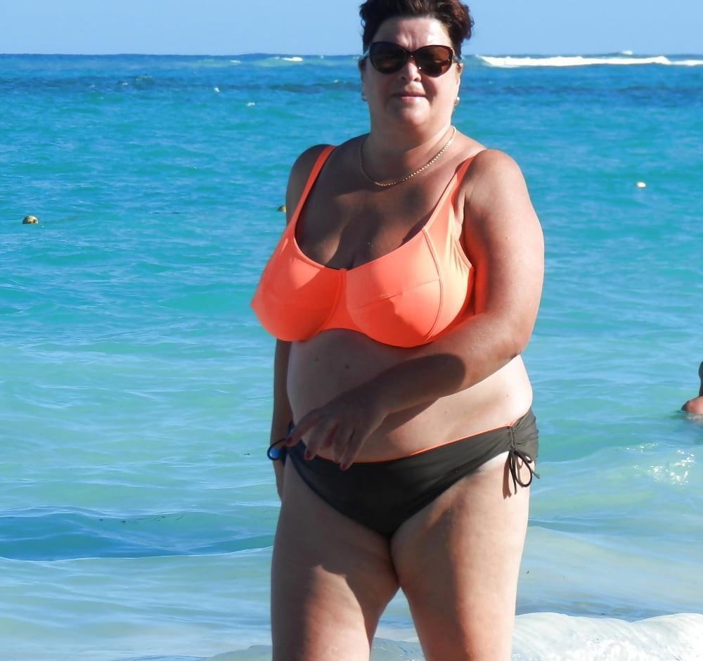 25P FAT MATURE SWIMSUIT