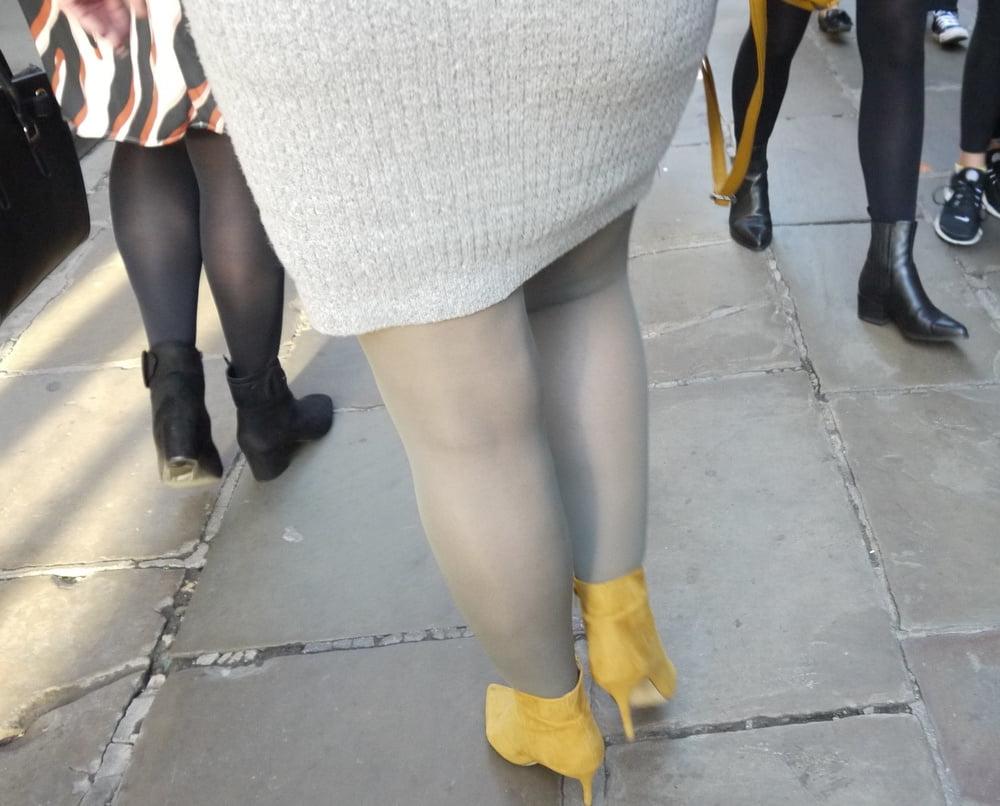 25P sexy mature out and about in pantyhose and heels