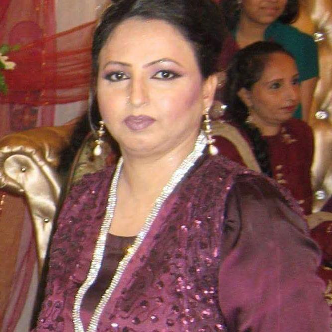 8P pakistani aunty shabana