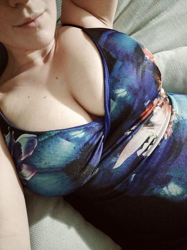 25P busty patricia top huge