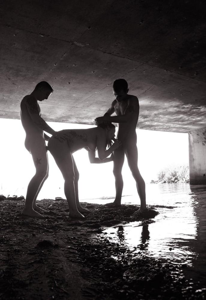 25P Big Toy and Dick Play