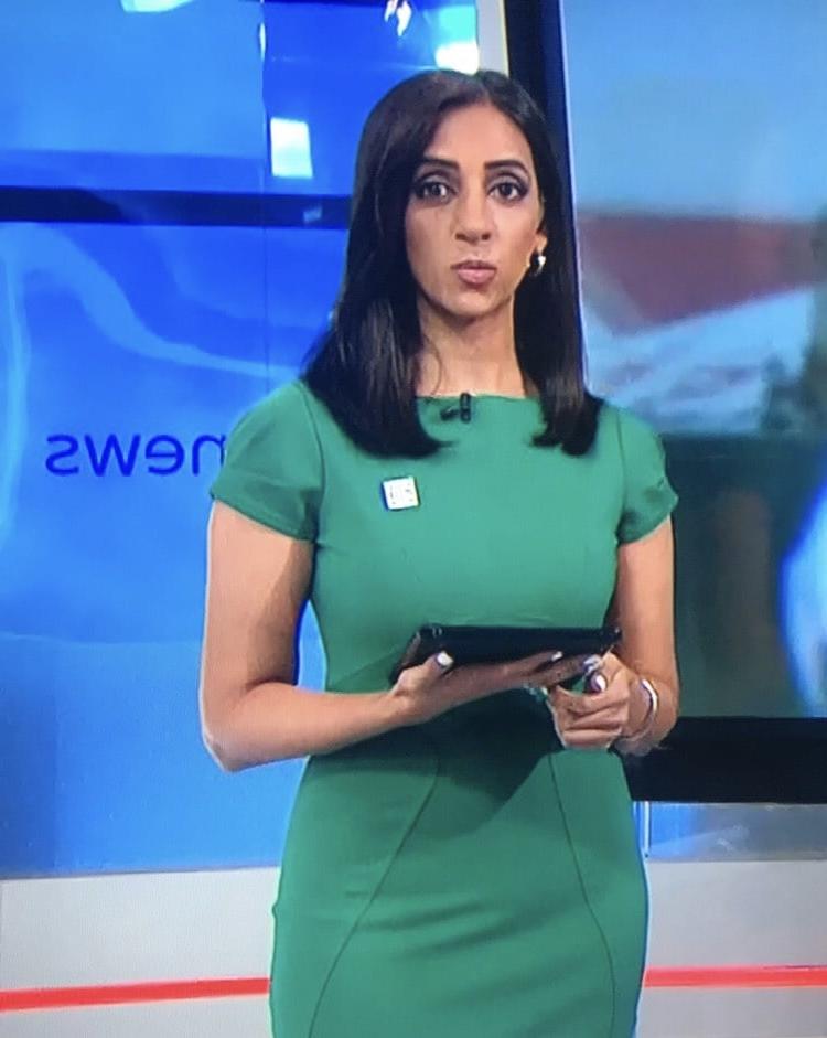25P Wanking Hard For Bela Shah In Green Tight Dress (Sky Sports)