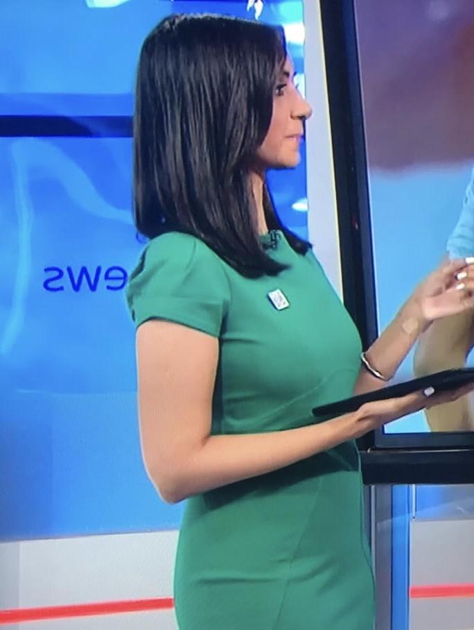 25P Wanking Hard For Bela Shah In Green Tight Dress (Sky Sports)
