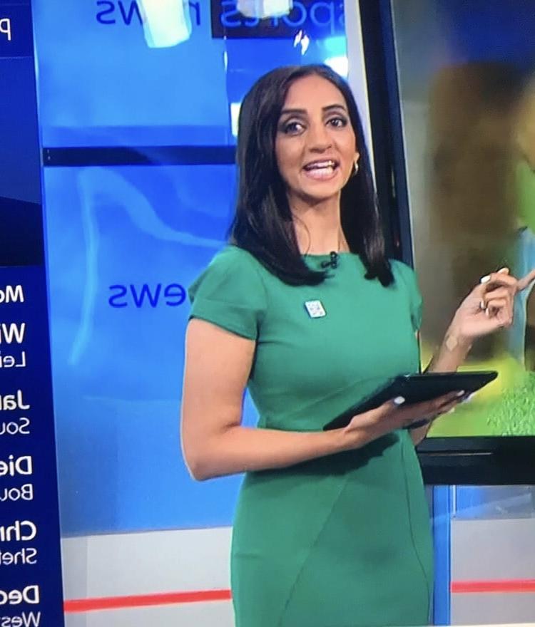 25P Wanking Hard For Bela Shah In Green Tight Dress (Sky Sports)