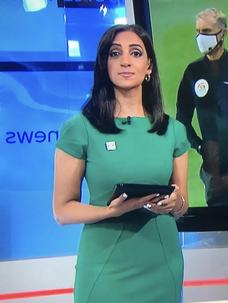 25P Wanking Hard For Bela Shah In Green Tight Dress (Sky Sports)