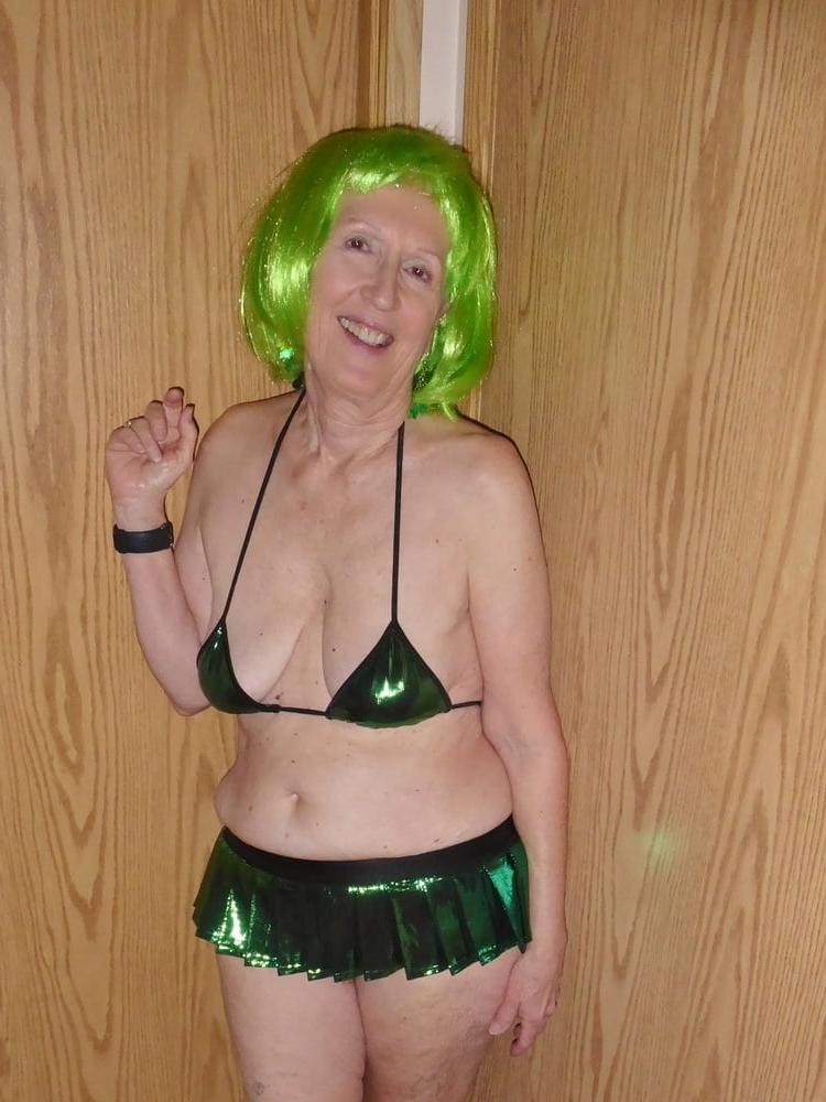 25P The hot and sensuous Sue gallery #2