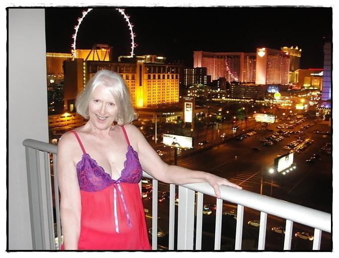 25P The hot and sensuous Sue gallery #2