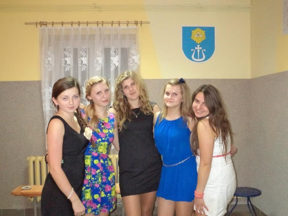 25P sexy females in tights pantyhose nylons 85