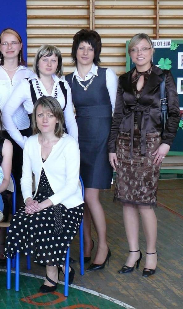 25P sexy females in tights pantyhose nylons 85