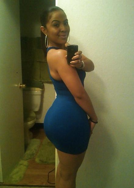 14P Thick in that Dress
