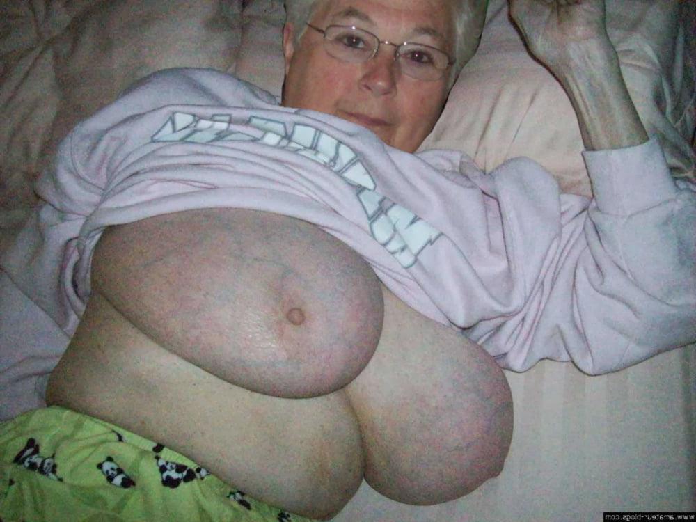25P Dirty Grannies &amp; Old Moms
