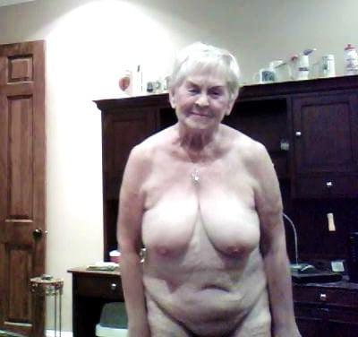 25P Dirty Grannies &amp; Old Moms
