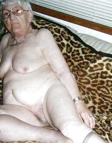 25P Dirty Grannies &amp; Old Moms
