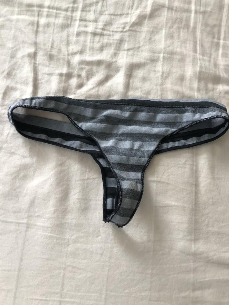 11P Milfs dirty panties