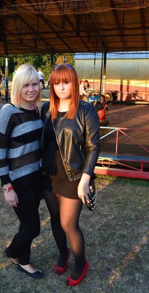 25P sexy females in tights pantyhose nylons 82