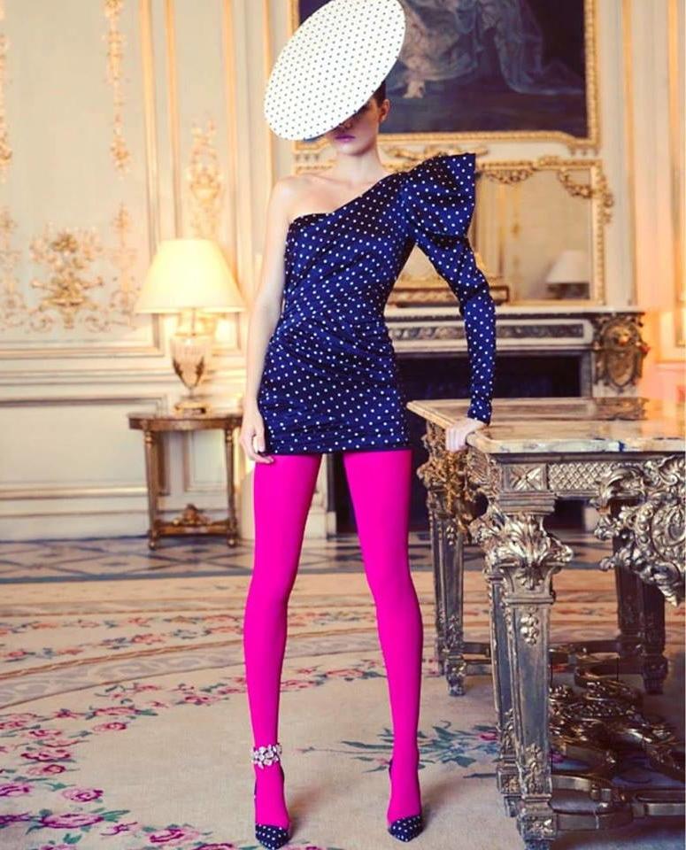25P sexy females in tights pantyhose nylons 82