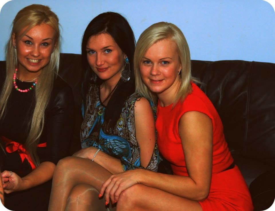 25P sexy females in tights pantyhose nylons 82