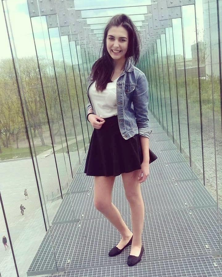25P sexy females in tights pantyhose nylons 82